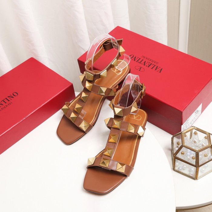 Valentino Women Shoes Mule Sandals Pointed Toe Slippers ROMAN STUD SLIDE SANDAL IN QUILTED NAPPA with Original Box Whatsapp【+1-3239614486】