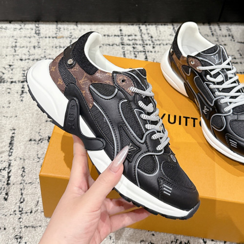 Louis Vuitton Mens Womens Unisex Shoes Fashion Sneakers Design Luxury Brand 1AHNFE LV Footprint Soccer Sneaker with Original Box Whatsapp 【+1-3239614486】