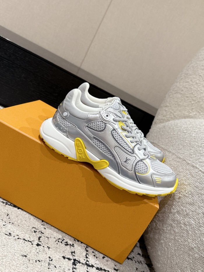 Louis Vuitton Mens Womens Unisex Shoes Fashion Sneakers Design Luxury Brand 1AHNFE LV Footprint Soccer Sneaker with Original Box Whatsapp 【+1-3239614486】