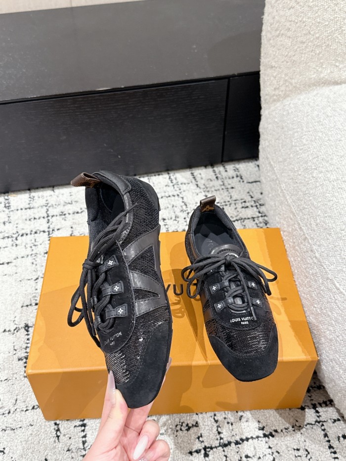 Louis Vuitton Mens Womens Unisex Shoes Fashion Sneakers Design Luxury Brand 1AHNFE LV Footprint Soccer Sneaker with Original Box Whatsapp 【+1-3239614486】