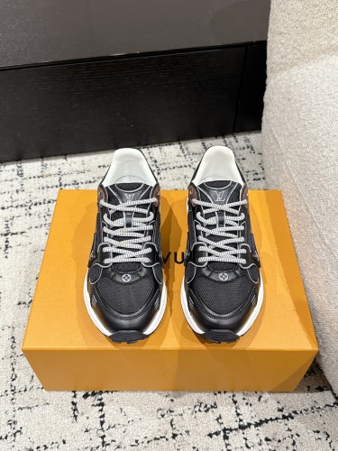 Louis Vuitton Mens Womens Unisex Shoes Fashion Sneakers Design Luxury Brand 1AHNFE LV Footprint Soccer Sneaker with Original Box Whatsapp 【+1-3239614486】