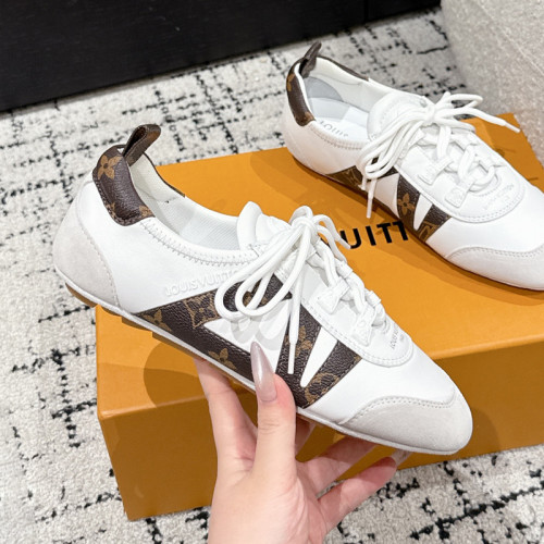 Louis Vuitton Mens Womens Unisex Shoes Fashion Sneakers Design Luxury Brand 1AHNFE LV Footprint Soccer Sneaker with Original Box Whatsapp 【+1-3239614486】