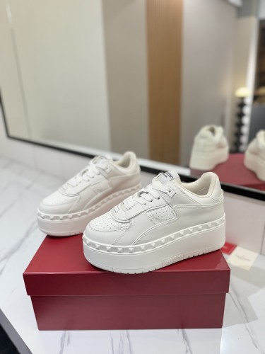 Valentino Womens Mens Unisex Shoes Sneakers Leather Luxury Brand Valentino Garavani Freedots XL calfskin leather trainer with Original Box Whatsapp【+1-3239614486】