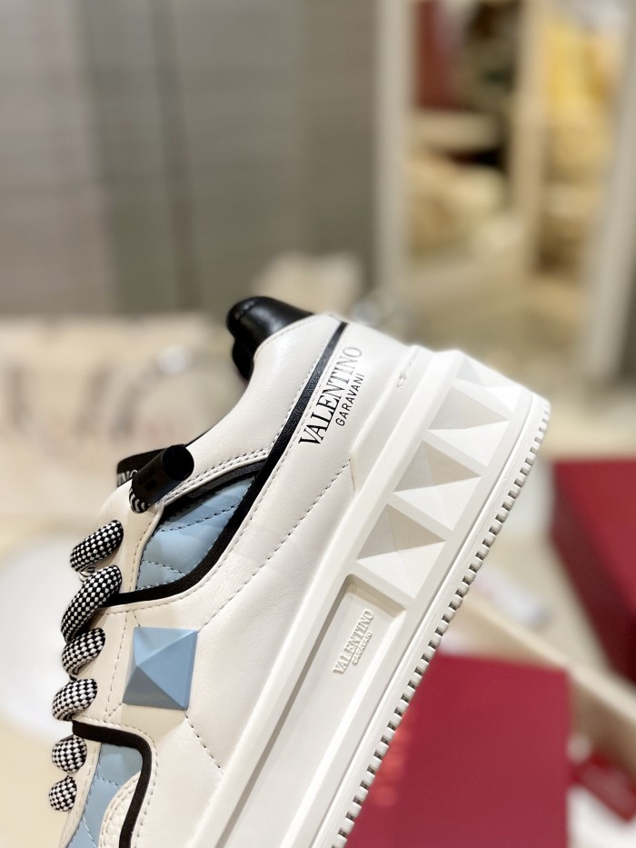 Valentino Womens Mens Unisex Shoes Sneakers Leather Luxury Brand Valentino Garavani Freedots XL calfskin leather trainer with Original Box Whatsapp【+1-3239614486】