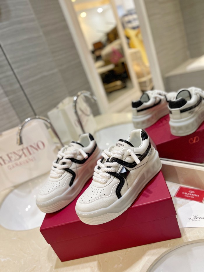Valentino Womens Mens Unisex Shoes Sneakers Leather Luxury Brand Valentino Garavani Freedots XL calfskin leather trainer with Original Box Whatsapp【+1-3239614486】