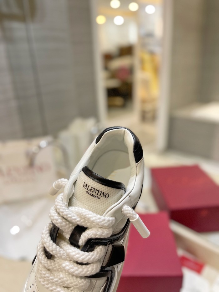 Valentino Womens Mens Unisex Shoes Sneakers Leather Luxury Brand Valentino Garavani Freedots XL calfskin leather trainer with Original Box Whatsapp【+1-3239614486】
