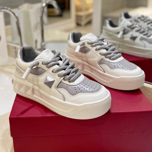 Valentino Womens Mens Unisex Shoes Sneakers Leather Luxury Brand Valentino Garavani Freedots XL calfskin leather trainer with Original Box Whatsapp【+1-3239614486】