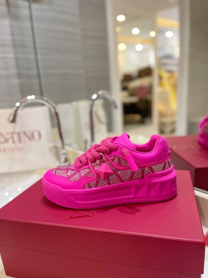 Valentino Womens Mens Unisex Shoes Sneakers Leather Luxury Brand Valentino Garavani Freedots XL calfskin leather trainer with Original Box Whatsapp【+1-3239614486】