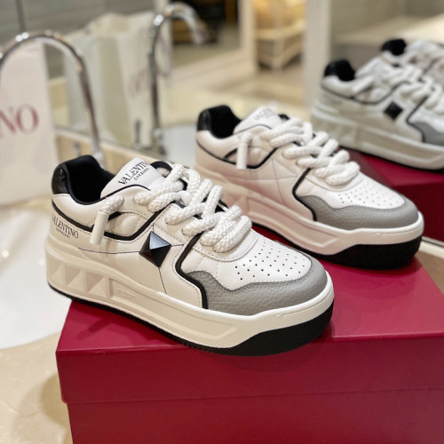 Valentino Womens Mens Unisex Shoes Sneakers Leather Luxury Brand Valentino Garavani Freedots XL calfskin leather trainer with Original Box Whatsapp【+1-3239614486】