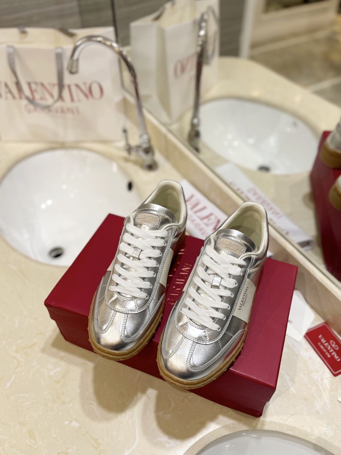 Valentino Womens Mens Unisex Shoes Sneakers Leather Luxury Brand Valentino Garavani Freedots XL calfskin leather trainer with Original Box Whatsapp【+1-3239614486】