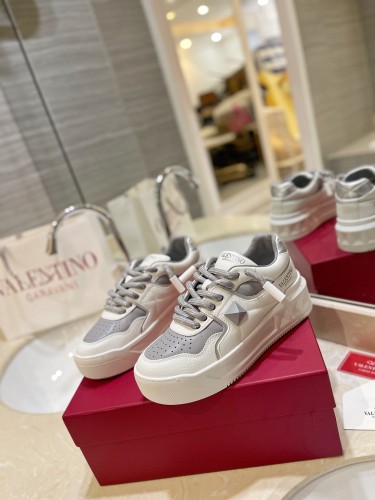 Valentino Womens Mens Unisex Shoes Sneakers Leather Luxury Brand Valentino Garavani Freedots XL calfskin leather trainer with Original Box Whatsapp【+1-3239614486】