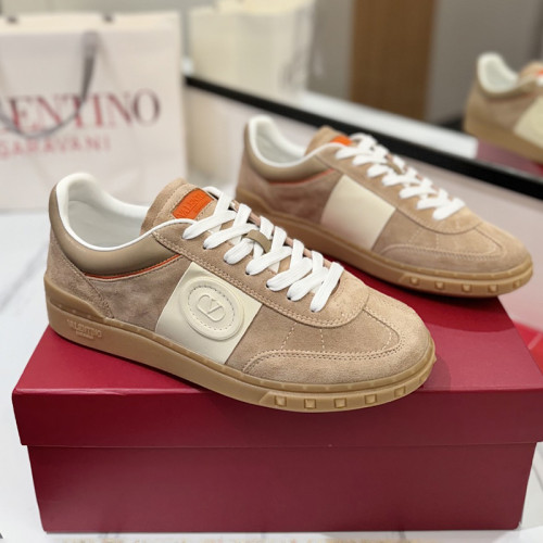 Valentino Womens Mens Unisex Shoes Sneakers Leather Luxury Brand Valentino Garavani Freedots XL calfskin leather trainer with Original Box Whatsapp【+1-3239614486】