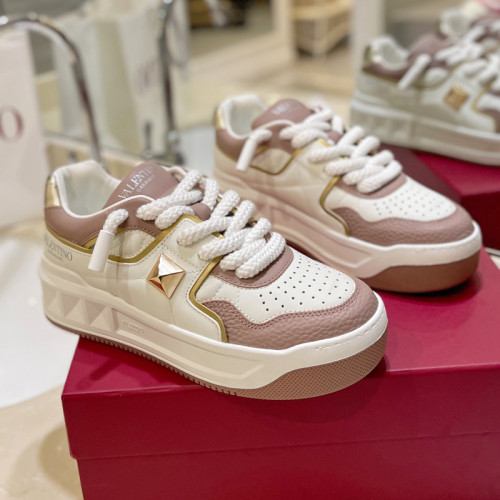 Valentino Womens Mens Unisex Shoes Sneakers Leather Luxury Brand Valentino Garavani Freedots XL calfskin leather trainer with Original Box Whatsapp【+1-3239614486】