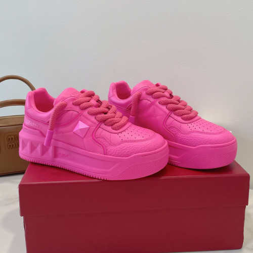Valentino Womens Mens Unisex Shoes Sneakers Leather Luxury Brand Valentino Garavani Freedots XL calfskin leather trainer with Original Box Whatsapp【+1-3239614486】