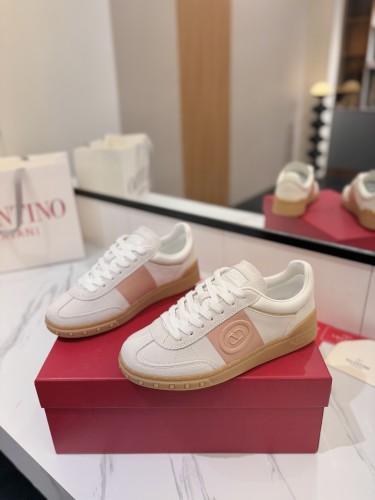 Valentino Womens Mens Unisex Shoes Sneakers Leather Luxury Brand Valentino Garavani Freedots XL calfskin leather trainer with Original Box Whatsapp【+1-3239614486】