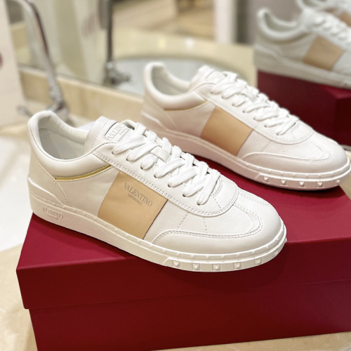Valentino Womens Mens Unisex Shoes Sneakers Leather Luxury Brand Valentino Garavani Freedots XL calfskin leather trainer with Original Box Whatsapp【+1-3239614486】