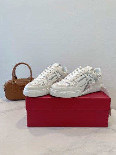 Valentino Womens Mens Unisex Shoes Sneakers Leather Luxury Brand Valentino Garavani Freedots XL calfskin leather trainer with Original Box Whatsapp【+1-3239614486】