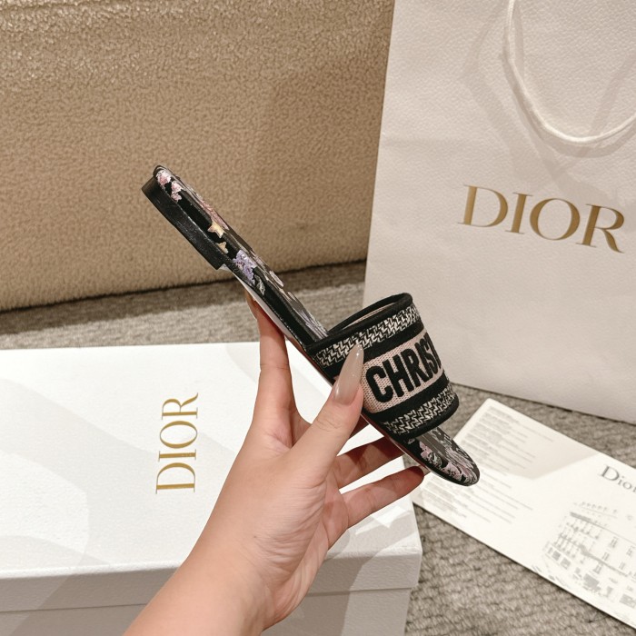 Dior Women Shoes DWAY HEELED SLIDE Embroidered Cotton Luxury Brand Womens Sandals Slippers with Original Box KCQ244ERC_S56B
