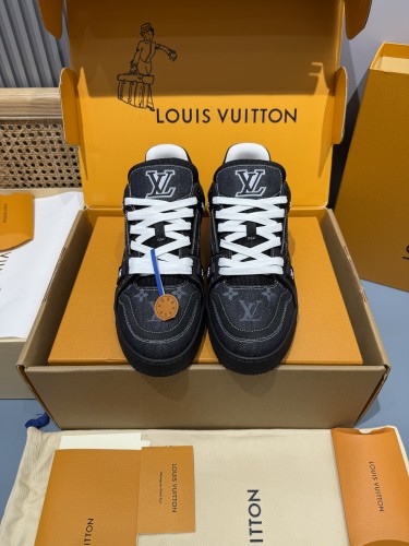 Louis Vuitton Mens Shoes Fashion Sneakers Design Luxury Brand LV TRAINER Skate SNEAKER Mix of materials with Original Box 1ABLXH Whatsapp 【+1-3239614486】