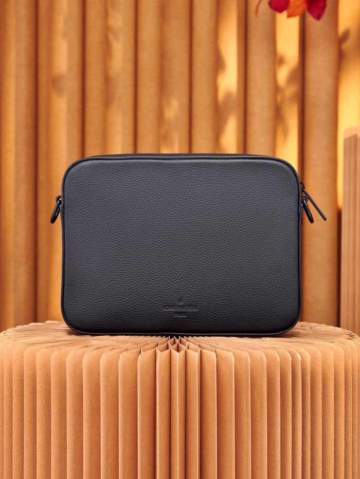 Louis Vuitton Mens Womens Shoulder Bags Luxury Brand Fastline Messenger M22482 with Original Box Whatsapp【+1-3239614486】