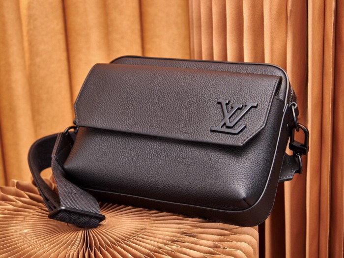Louis Vuitton Mens Womens Shoulder Bags Luxury Brand Fastline Messenger M22482 with Original Box Whatsapp【+1-3239614486】