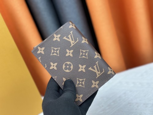 Louis Vuitton Mens Womens Wallets Passport Cover Luxury Brand Fashion Type M12237 Wallet with Original Box whatsapp 【+1-3239614486】