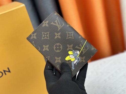 Louis Vuitton Mens Womens Wallets Passport Cover Luxury Brand Fashion Type M12237 Wallet with Original Box whatsapp 【+1-3239614486】