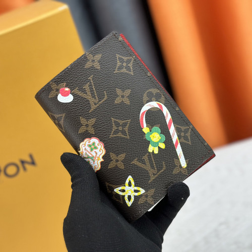 Louis Vuitton Mens Womens Wallets Passport Cover Luxury Brand Fashion Type M12237 Wallet with Original Box whatsapp 【+1-3239614486】