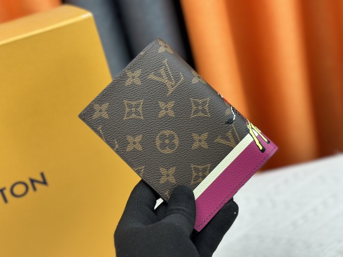 Louis Vuitton Mens Womens Wallets Passport Cover Luxury Brand Fashion Type M12237 Wallet with Original Box whatsapp 【+1-3239614486】