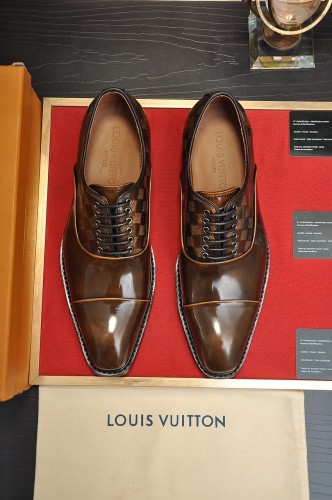 Louis Vuitton Men Shoes Dress Shoes Fashion Luxury Brand Mens Casual Shoes with Original Box whatsapp 【+1-3239614486】
