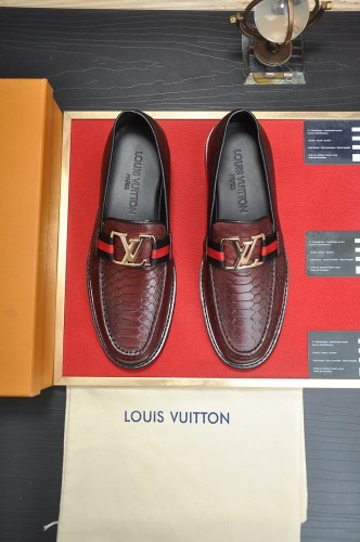 Louis Vuitton Men Shoes Dress Shoes Fashion Luxury Brand Mens Casual Shoes with Original Box whatsapp 【+1-3239614486】