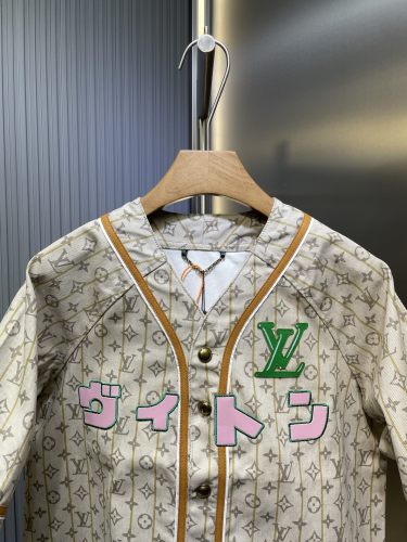 Louis Vuitton Women Mens Short Sleeve Shirts Luxury Brand Leather Baseball Shirt 1AIMXD Whatsapp 【+1-3239614486】