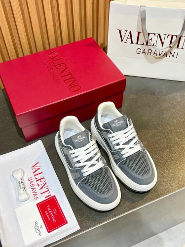 Valentino Womens Mens Unisex Shoes Sneakers Leather Luxury Brand Valentino Garavani Freedots XL calfskin leather trainer with Original Box Whatsapp【+1-3239614486】