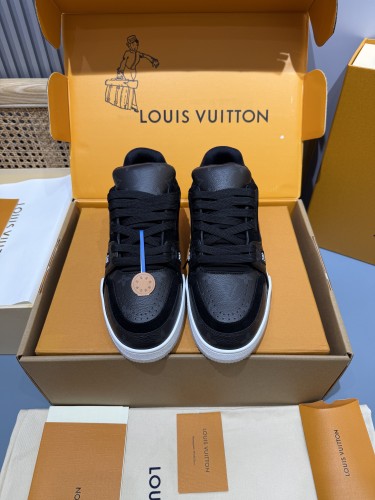 Louis Vuitton Mens Shoes Fashion Sneakers Design Luxury Brand LV TRAINER Skate SNEAKER Mix of materials with Original Box 1ABLXH Whatsapp 【+1-3239614486】