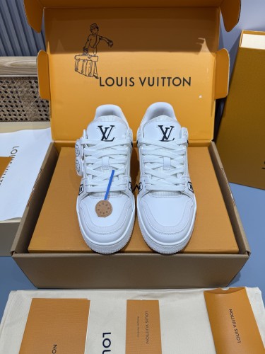 Louis Vuitton Mens Shoes Fashion Sneakers Design Luxury Brand LV TRAINER Skate SNEAKER Mix of materials with Original Box 1ABLXH Whatsapp 【+1-3239614486】