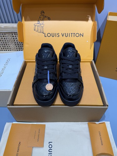 Louis Vuitton Mens Shoes Fashion Sneakers Design Luxury Brand LV TRAINER Skate SNEAKER Mix of materials with Original Box 1ABLXH Whatsapp 【+1-3239614486】