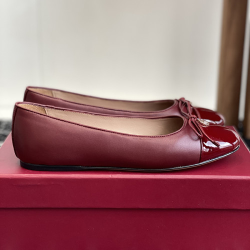 Gucci Womens Shoes Ballet Flat Luxury Brand Women's ballet flat with Double G ‎835805 BNC80 1000 with Original Box Whatsapp 【+1-3239614486】