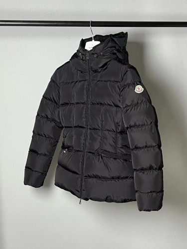 Moncler Design Womens Winter Windproof Down Jackets Keep Warm 90% White Duck Down Coat whatsapp 【+1-3239614486】