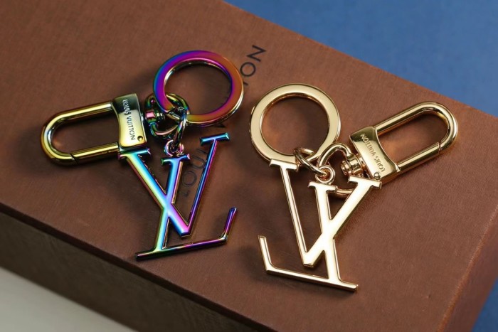 Louis Vuitton Love Lock Heart key holder M69481 with Original Box whatsapp 【+1-3239614486】