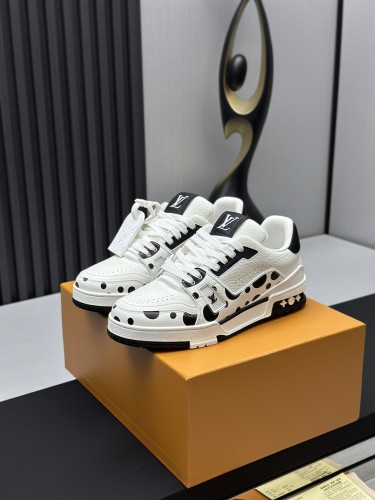 Louis Vuitton Mens Shoes Fashion Sneakers Design Luxury Brand LV TRAINER Skate SNEAKER Mix of materials with Original Box 1ABLXH Whatsapp 【+1-3239614486】