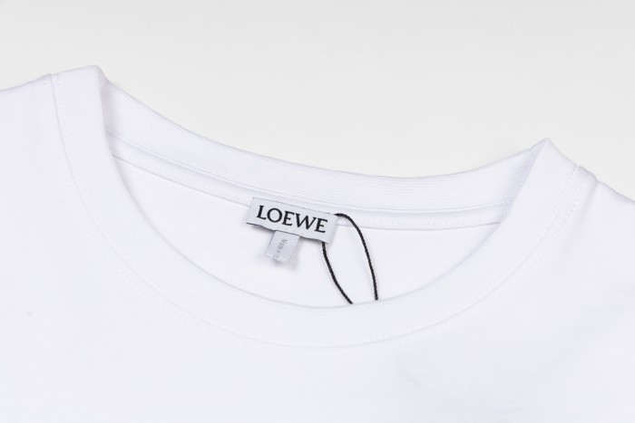 Loewe Luxury Brand Men Womens Short Sleeve T-Shirt Relaxed fit T-shirt Whatsapp 【+1-3239614486】