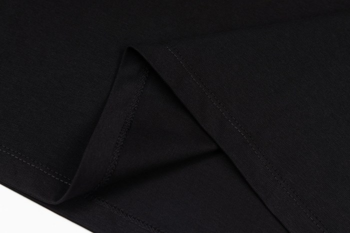 Loewe Luxury Brand Men Womens Short Sleeve T-Shirt Relaxed fit T-shirt Whatsapp 【+1-3239614486】