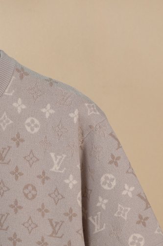 Louis Vuitton Luxury Brand Mens Short Sleeve T-Shirt Whatsapp 【+1-3239614486】