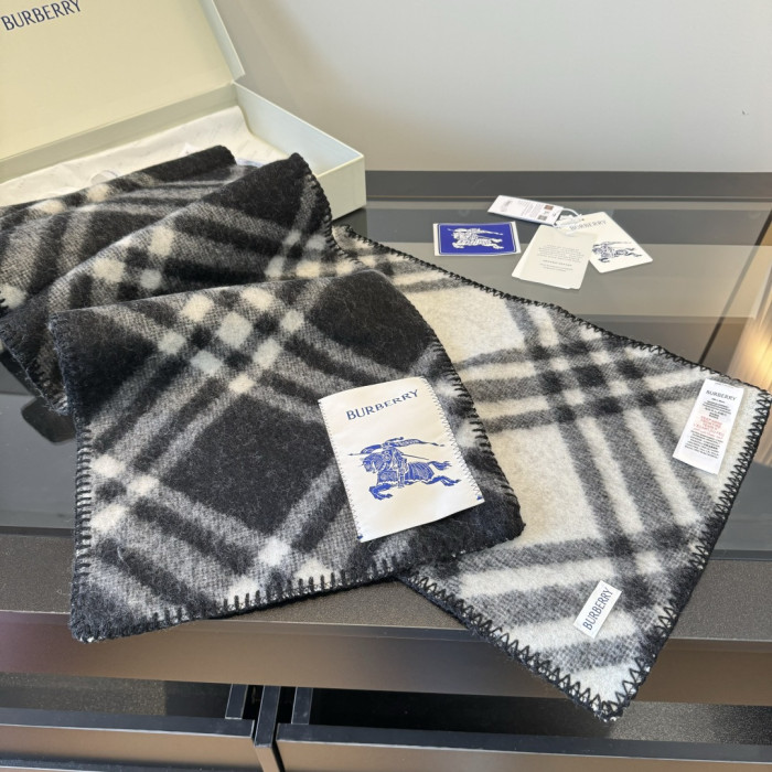 Burberry Scarves Men Womens Fashion Scarf Narrow Check Wool Scarf with Original Box Whatsapp【+1-3239614486】