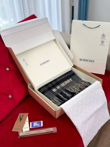 Burberry Scarves Men Womens Fashion Scarf with Original Box Whatsapp【+1-3239614486】