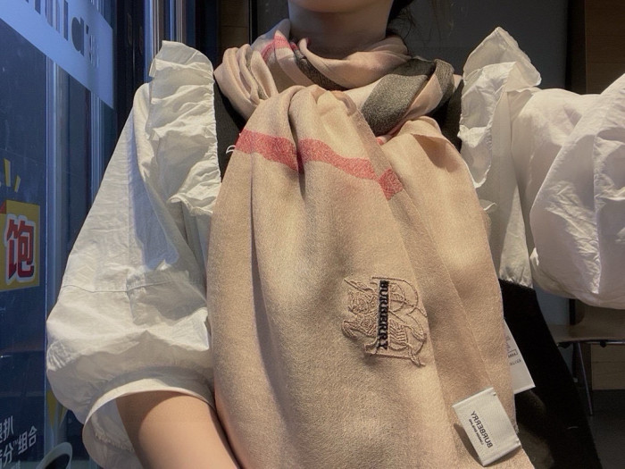 Burberry Scarves Womens Fashion Scarf with Original Box Whatsapp【+1-3239614486】