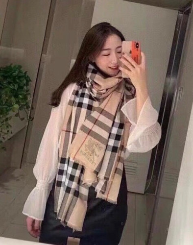 Burberry Scarves Womens Fashion Scarf with Original Box Whatsapp【+1-3239614486】