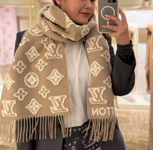 Louis Vuitton Scarves Men Womens Fashion Scarf with Original Box Whatsapp【+1-3239614486】