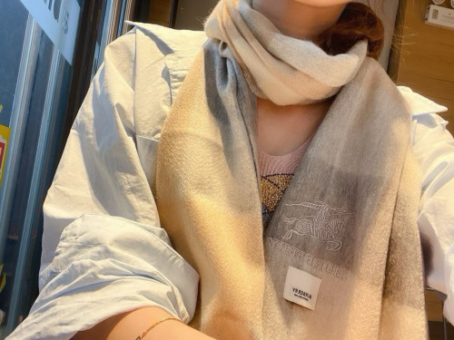 Burberry Scarves Men Womens Fashion Scarf with Original Box Whatsapp【+1-3239614486】