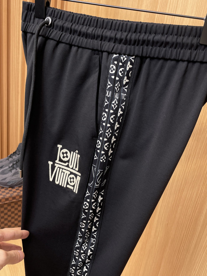 Louis Vuitton Luxury Brand Women Mens Jogging Pant Trousers Whatsapp 【+1-3239614486】
